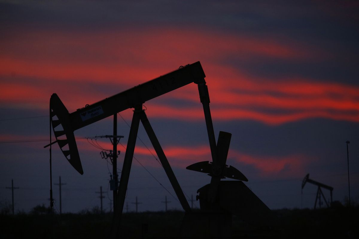 Oil Firms Pledge to Plug Methane Leaks in Bid to Burnish Image