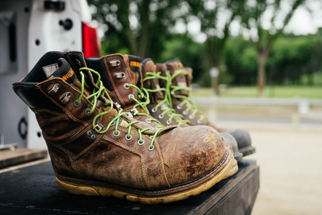 Boots_on_tailgate