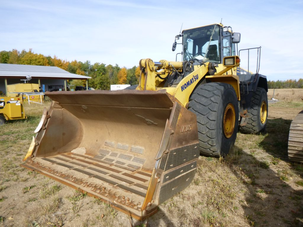 Komatsu 2WP11A