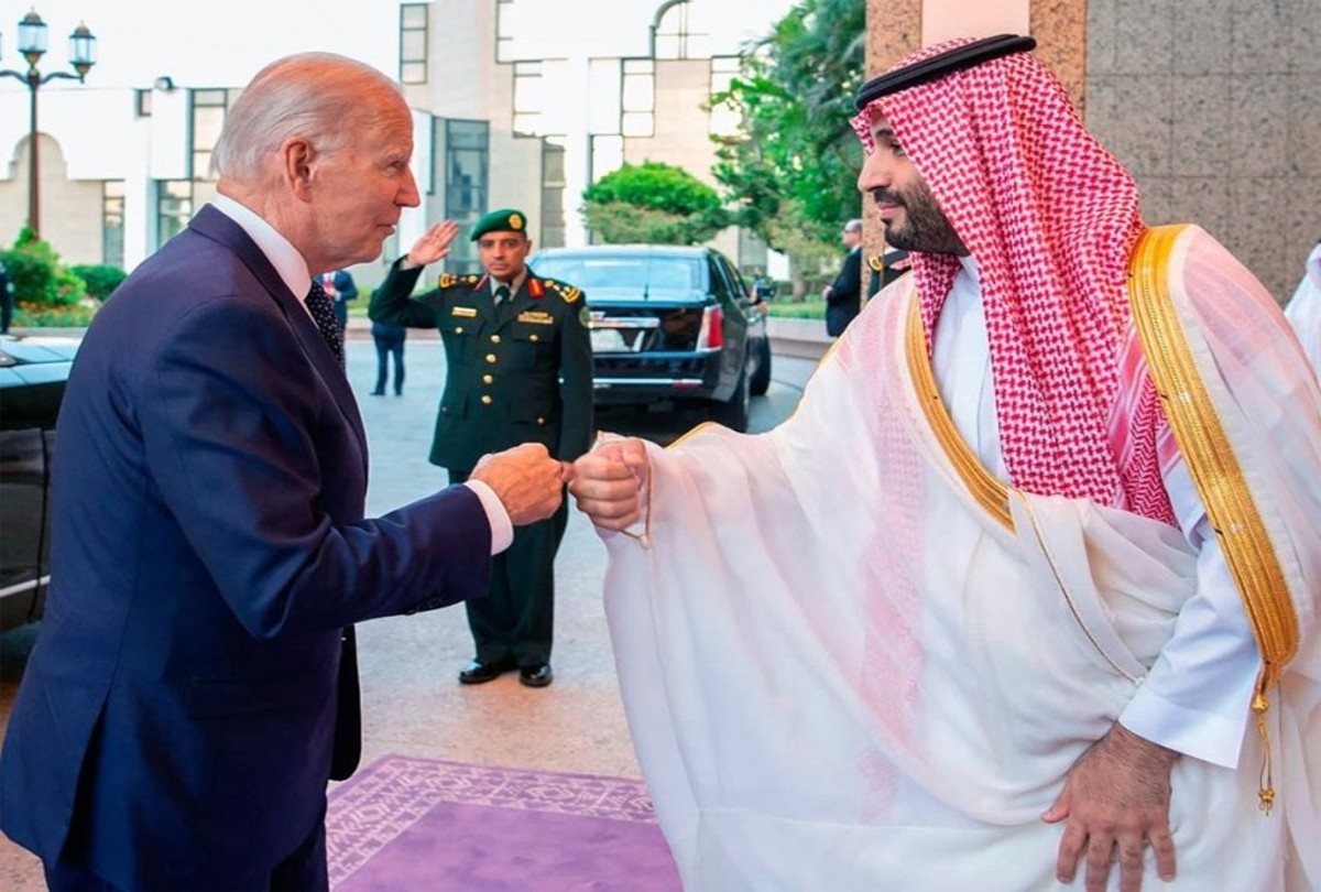 biden saudi crown prince 1200x810