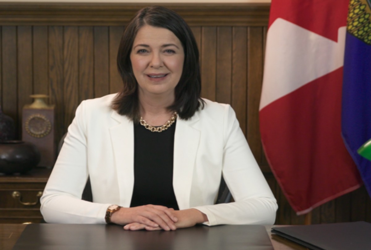 danielle smith 1200x810 at desk nov 23 2022