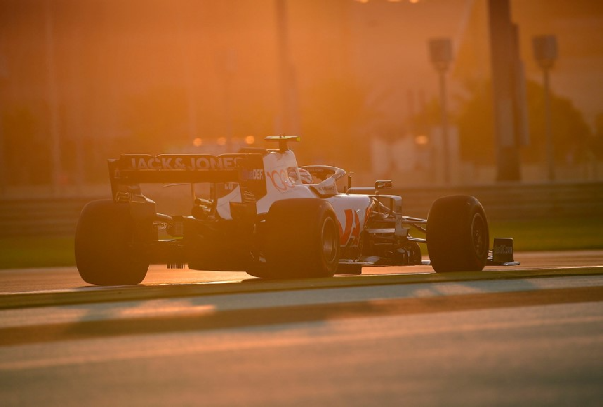 f1 car 1200x810
