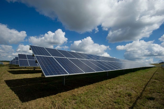 solar and wind power – what’s driving its growth in 2023 vista 1