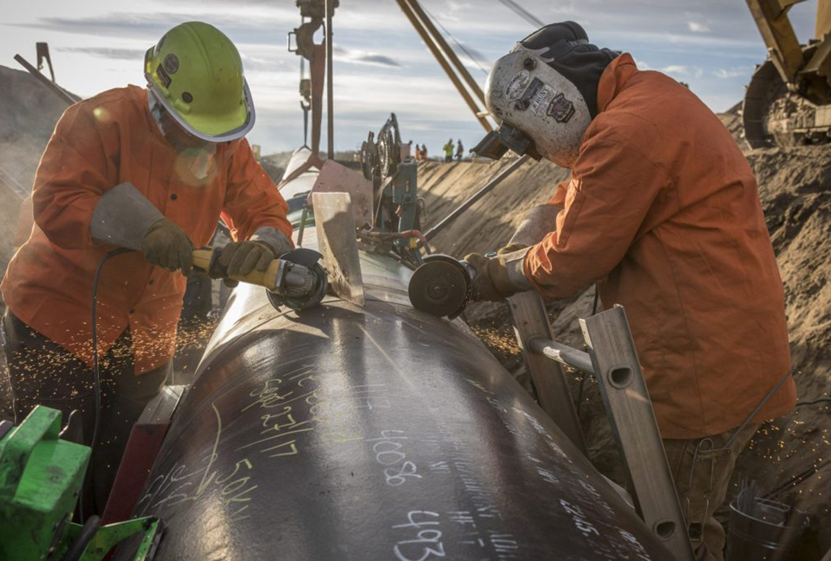 the oil and gas sector’s contribution to canada’s economy 2023 1200x810