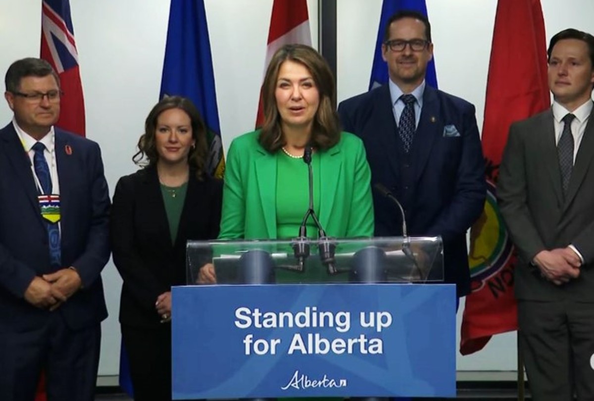 danielle smith 1200x810 standing up for alberta feb 5 2024