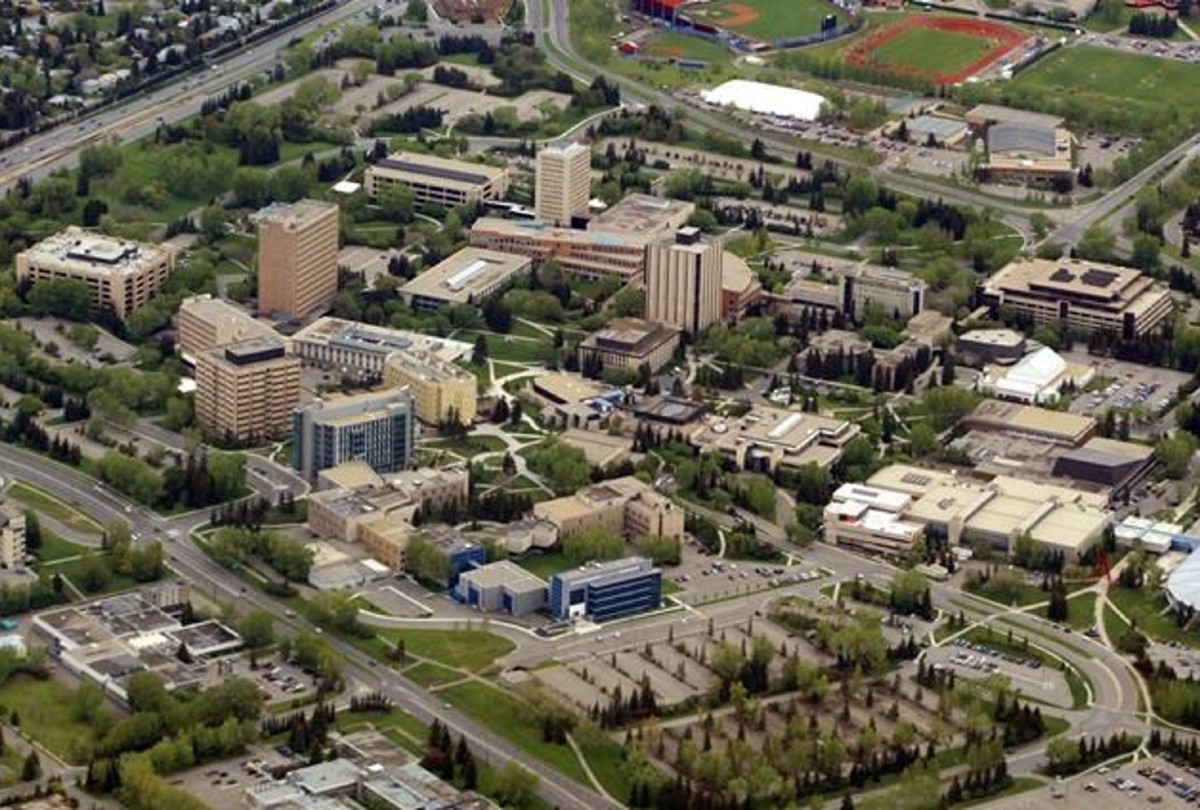 university of calgary 1200x810