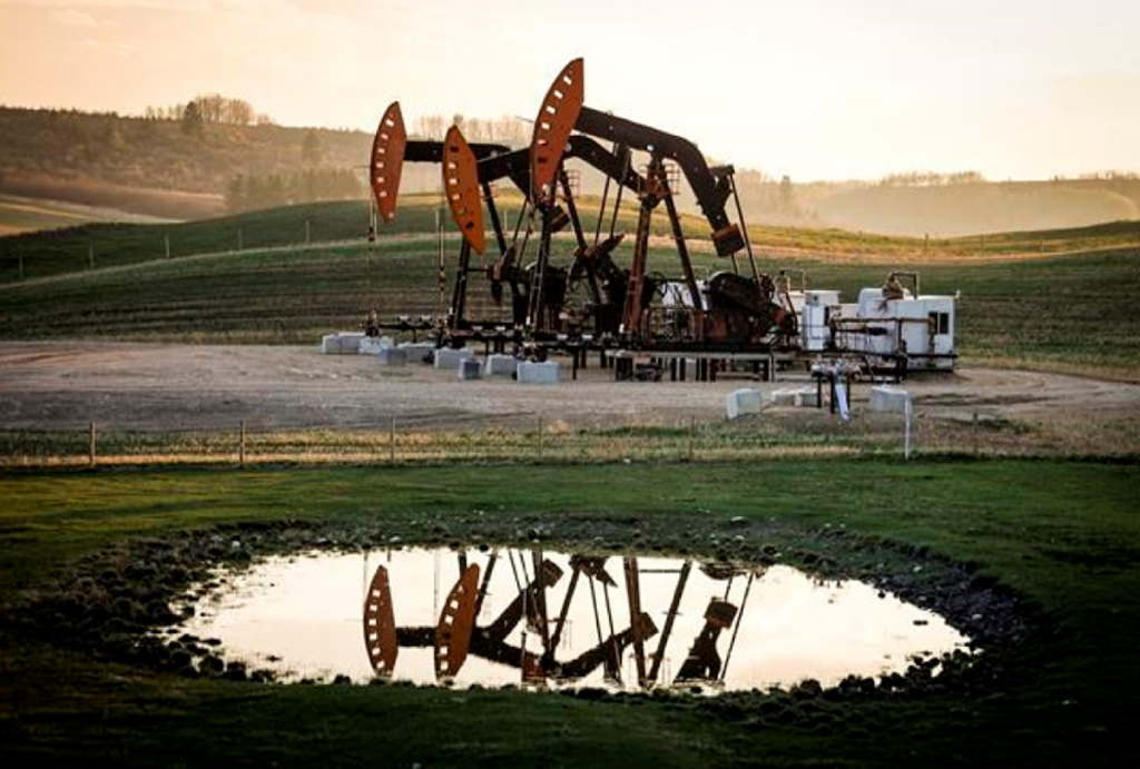 pump jack with reflection 1200x810