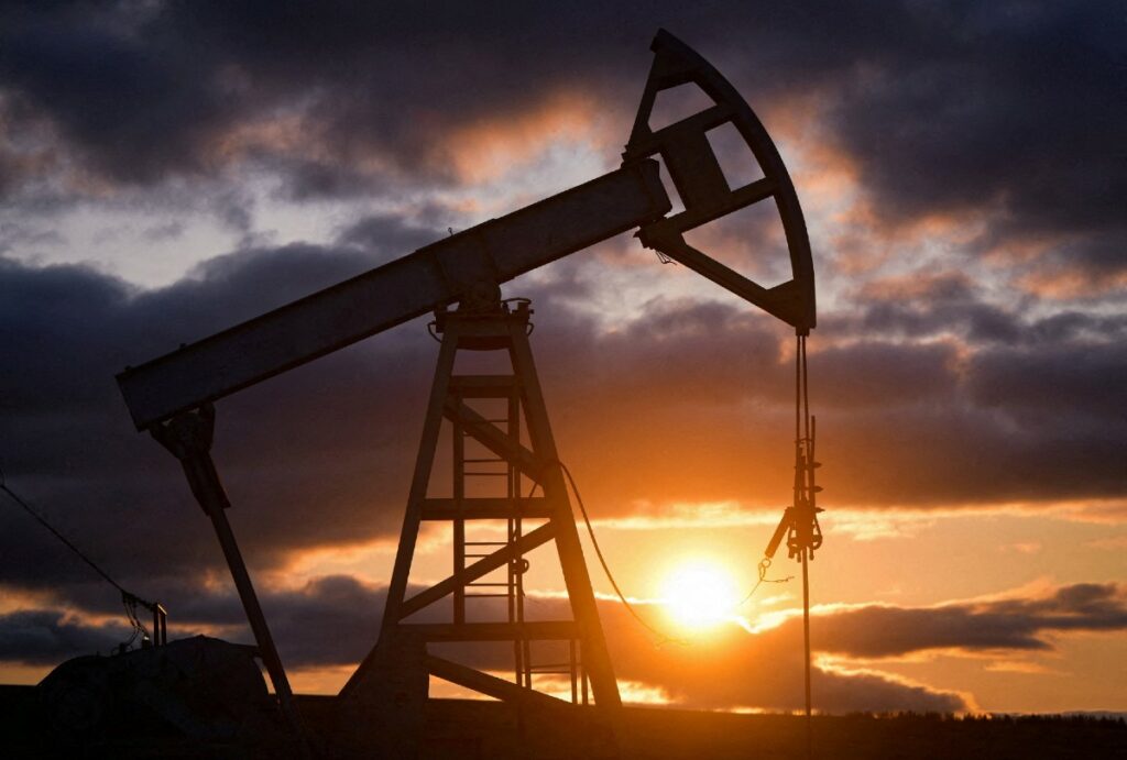 pump jack sunrise 1200x810