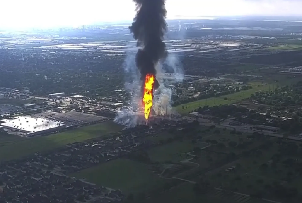 pipeline fire houston 1200x810