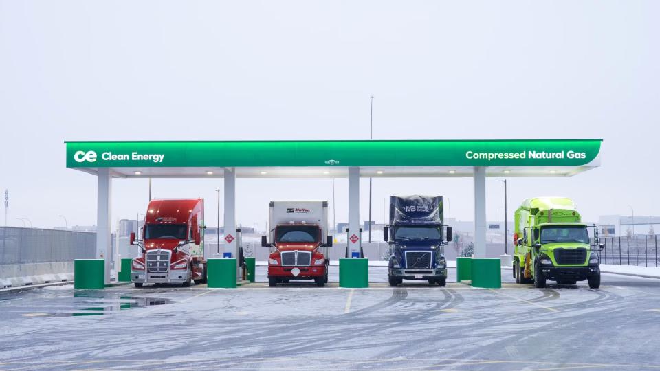 heavy duty truckers welcome new ‘natural gas highway’ in alberta 1