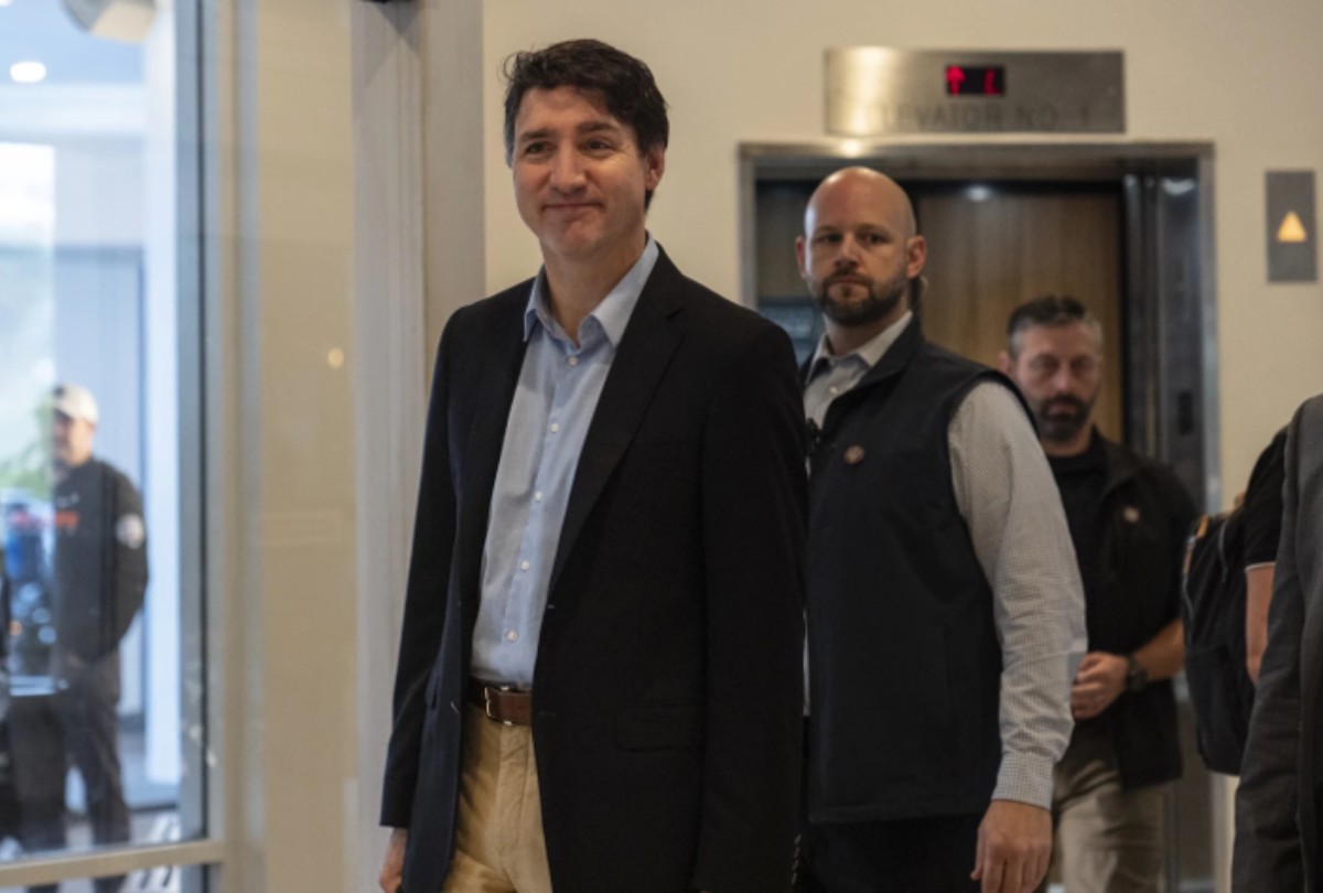 trudeau returns home nov 30 2024 1200x810