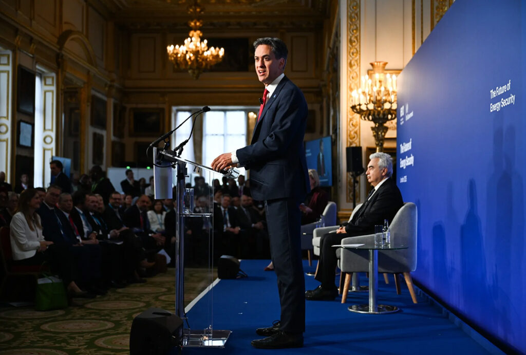 ed miliband during the international summit on the future of energy security in london 1200x810