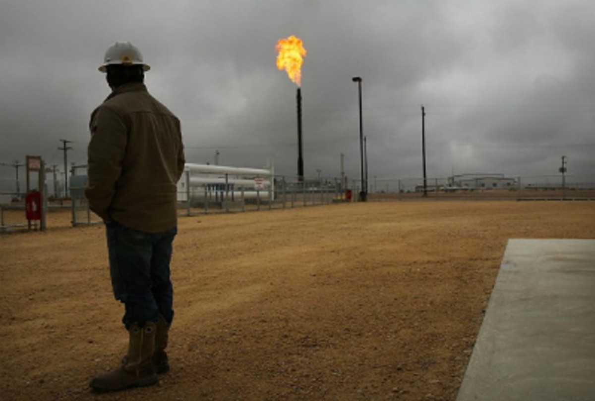 permian worker 1200x810