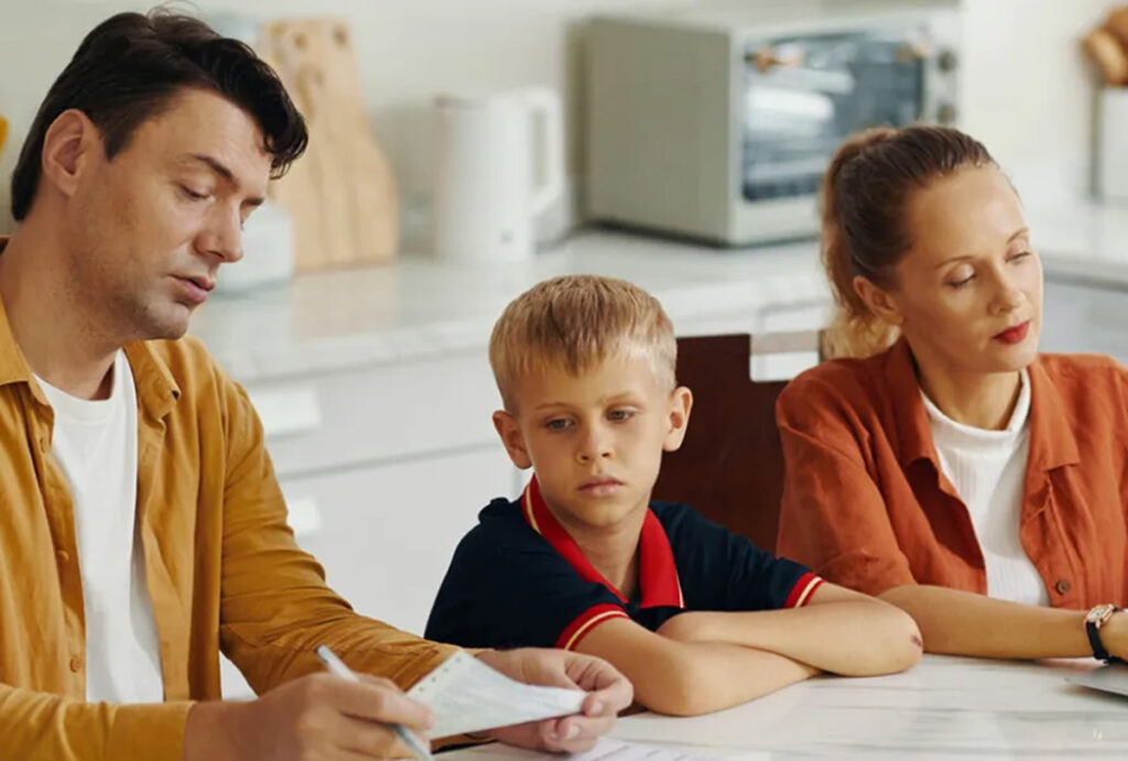 family paying bills online 1200x810