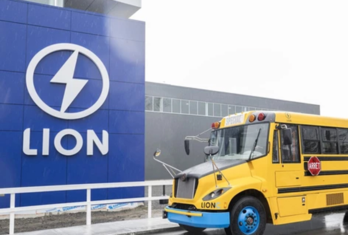 lion electric battery manufacturing plant quebec 1200x810