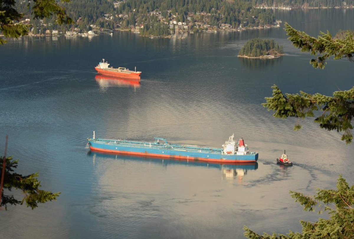 gettyimages 160525849 oil tankers maneuver in burrard inlet, near vancouver, b.c 1200x810