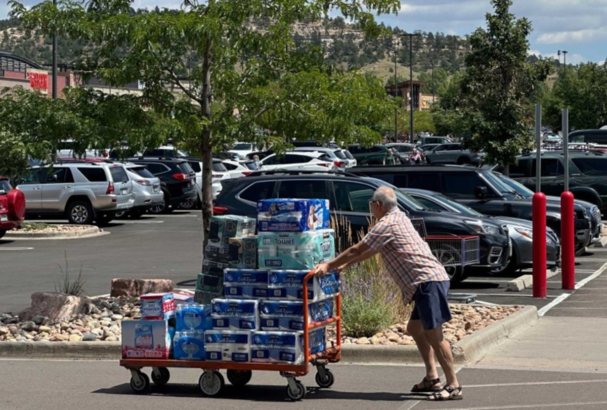 costco picture 1200x810
