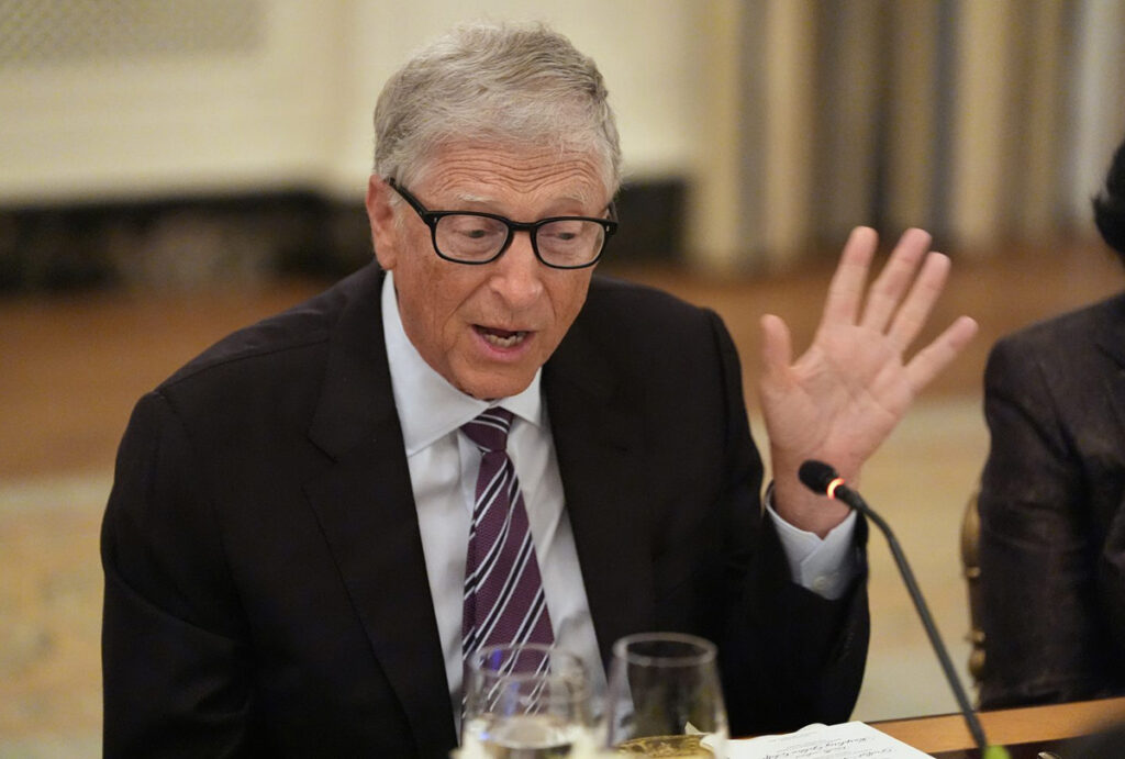 microsoft's bill gates speaks during a dinner with president donald trump cp174951702 1200x810