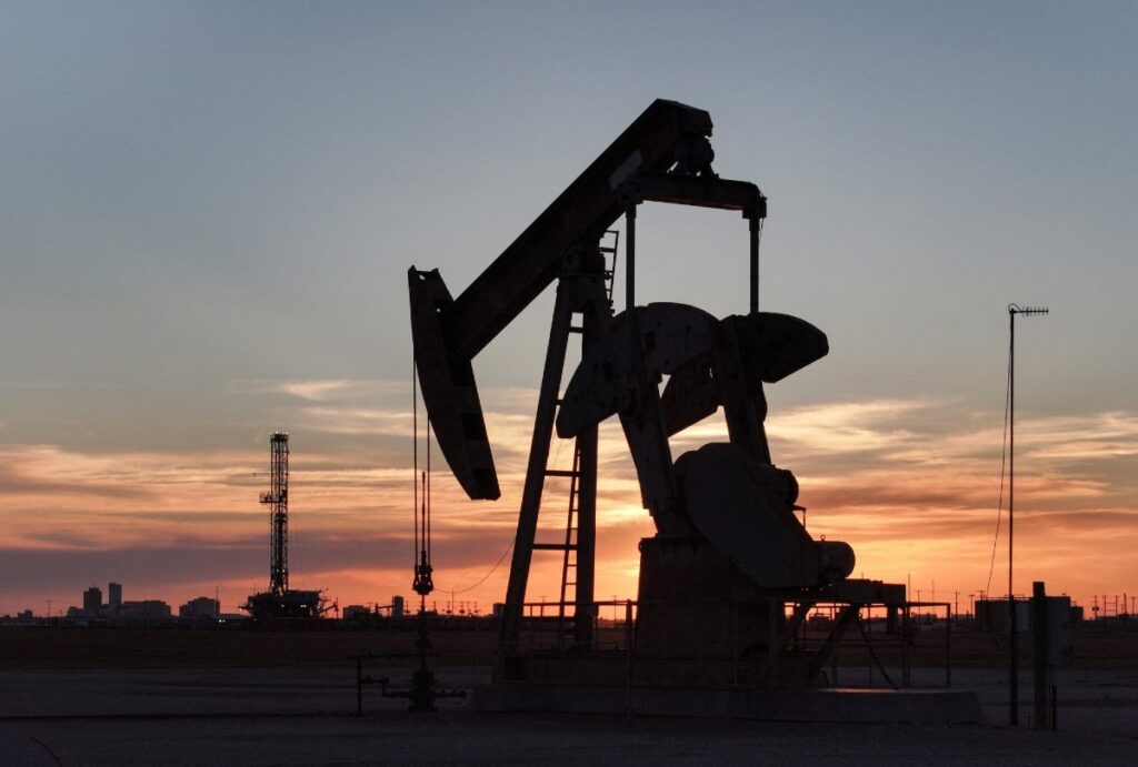 pumpjack midland texas 3 1200x810