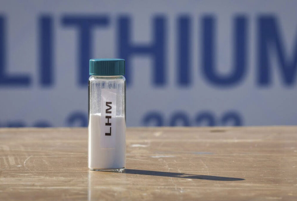 cp168217544 a vial of lithium at the e3 lithium pilot plant near olds, alta 1200x810
