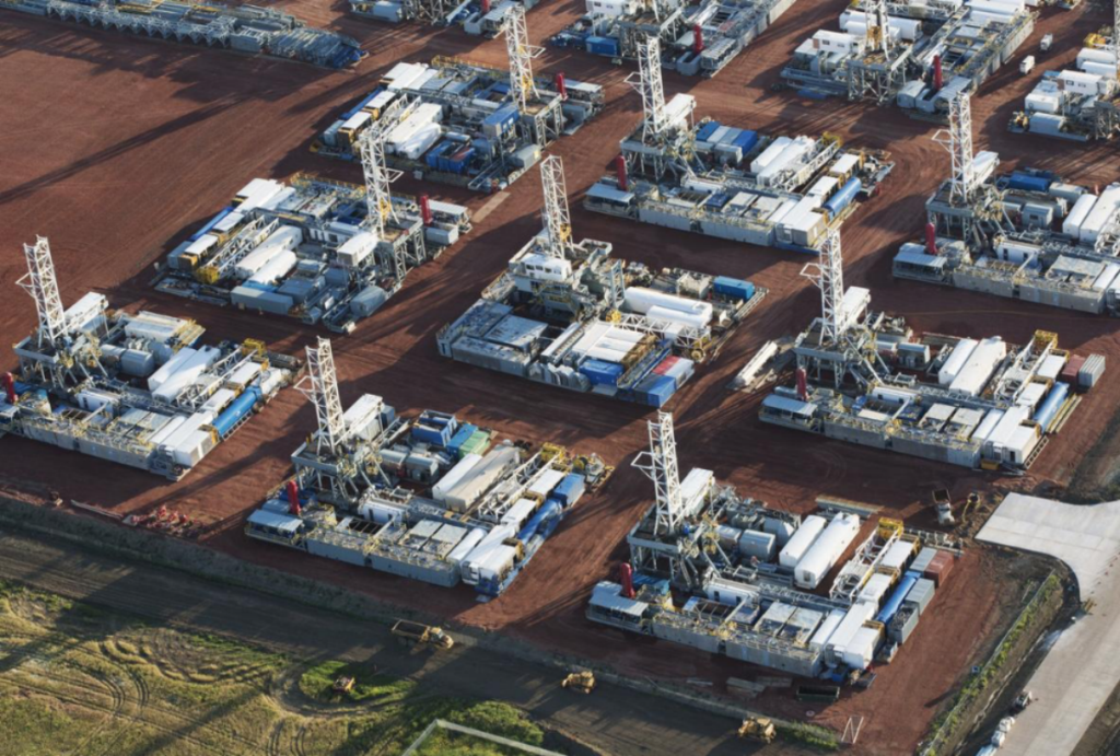 drilling rigs oil north dakota 1200x810