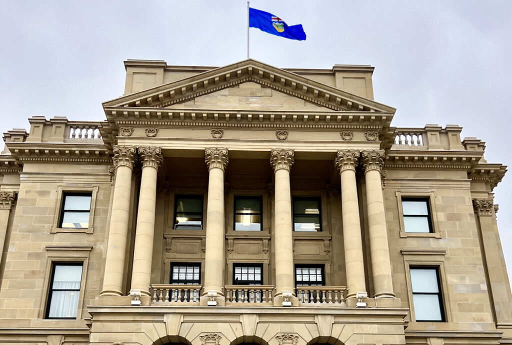 alberta legislature in edmonton 1200x810